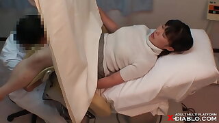 ワイセツ婦人科医の過剰診察記録 苦痛に耐える姿がちょっと痛ましい　～32歳主婦ワカナさん～　File19