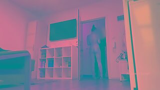 I heap up oil on myself and met the messengergirl naked