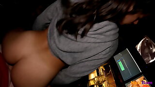 Amateur Model hinter den Kulissen