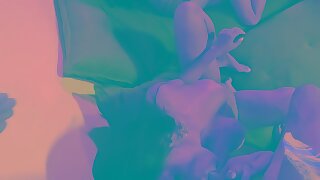 Putinhas bebendo esperma grosso e quente na suruba