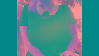 Alt MILF smokes outback