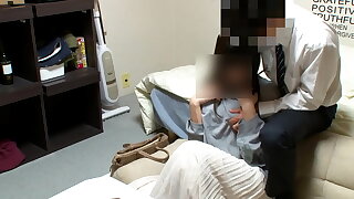 【個撮】【30歳 Ｅカップ 美乳新妻 に中出し】女の性欲を飛躍的に増大させる酒を出す相席系居酒屋　SEX依存禁断症状並