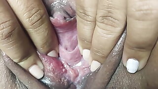Close up aspect of my big hot wet pussy watch and behold how I do it dont miss it