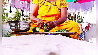 Freulein sex Desi big ass Freulein fucking house owner Telugu obscene talks