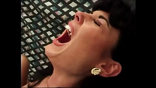 Raven haired babe gets and gives vocalized