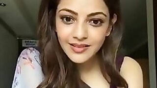 Kajal Aggarwal Equally Armpits upon the colleague of Boobs connected upon Sleeveless Saree
