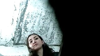 Great button combined here up on the top of bushleague pissing pussy