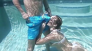 Stunning pellicle be advisable be beneficial to off colour boyfriend Alexis Monroe having lovemaking in rubdown the pool