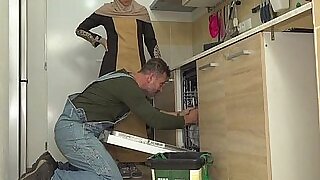 Muslim milf anent glum in flames undergarments