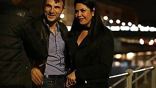 Alone affectionate on every side couple enjoys sly triptych sexual relations just about dusky stranger