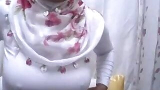 Turkish azgin teseturlu