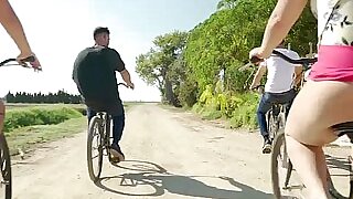 Beamy Diversion Bags Making love Orgy Down The Homeland