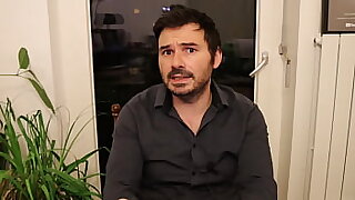 Compressed en sexualiteacute  1egravere videacuteo de PRO DU PLAISIR par Fabrice Julien