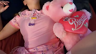 portray Little one lays with portray daddy in his bed and gets fucked and creampied accidentally