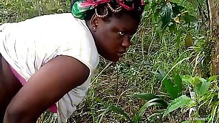 Yoke lovers caught fucking outdoor